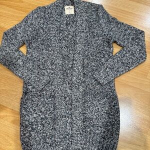 Hollister Women's Black and White Cardigan Size S